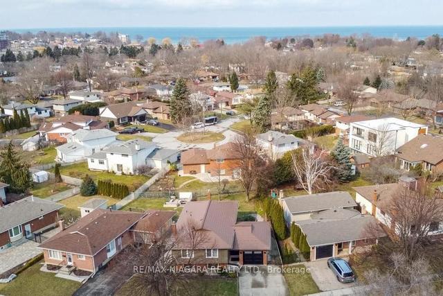 31 Kilkenny Dr, House detached with 3 bedrooms, 3 bathrooms and 3 parking in St. Catharines ON | Image 30