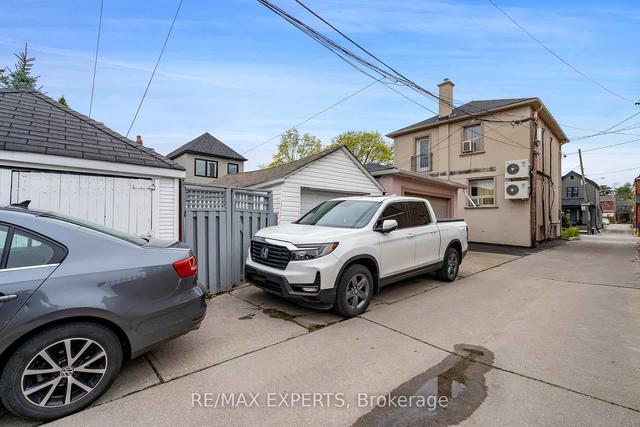 144 Morrison Ave, House detached with 3 bedrooms, 3 bathrooms and 1 parking in Toronto ON | Image 31