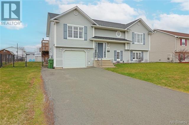 39 Ripley St, House detached with 5 bedrooms, 2 bathrooms and null parking in Oromocto NB | Image 1