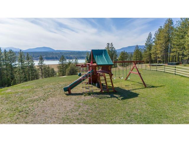 779 Sundown Lane, House detached with 3 bedrooms, 4 bathrooms and null parking in East Kootenay B BC | Image 61