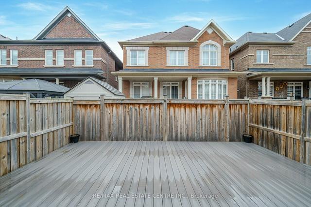 243 Sarah Cline Dr, House attached with 3 bedrooms, 4 bathrooms and 2 parking in Oakville ON | Image 24