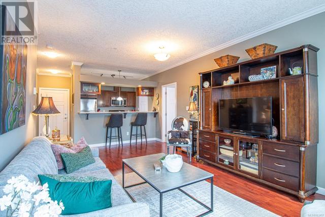 209 - 7088 West Saanich Rd, Condo with 2 bedrooms, 2 bathrooms and 1 parking in Central Saanich BC | Image 10
