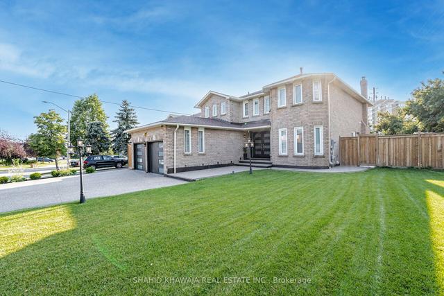 1447 Santa Rosa Crt, House detached with 4 bedrooms, 7 bathrooms and 10 parking in Mississauga ON | Image 34