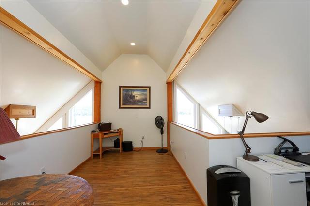 33 White Bear Crt, House detached with 4 bedrooms, 2 bathrooms and 19 parking in Temagami ON | Image 8