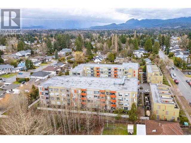 309 - 12075 228 St, Condo with 2 bedrooms, 0 bathrooms and 2 parking in Maple Ridge BC | Image 1
