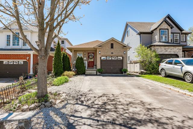 41 Clythe Creek Dr, House detached with 3 bedrooms, 2 bathrooms and 5 parking in Guelph ON | Image 12