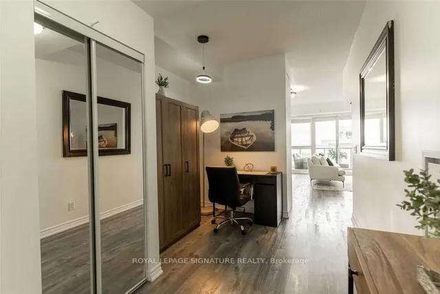 2216 - 51 E Liberty St, Condo with 1 bedrooms, 1 bathrooms and 0 parking in Toronto ON | Image 2