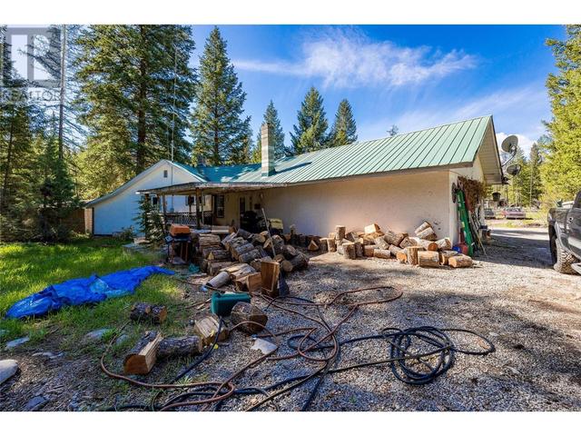 6580 Hwy 33 Hwy, House detached with 4 bedrooms, 2 bathrooms and 400 parking in Kootenay Boundary E BC | Image 14