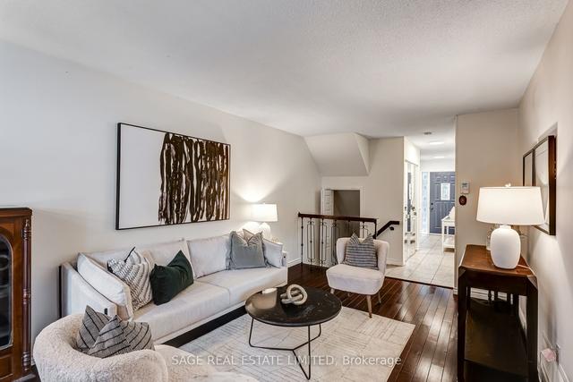 101 Springhouse Sq, House attached with 3 bedrooms, 2 bathrooms and 2 parking in Toronto ON | Image 23