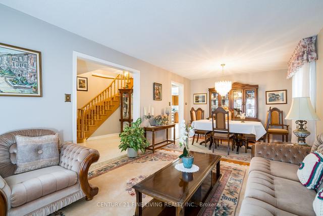 64 Adrianno Cres, House detached with 3 bedrooms, 4 bathrooms and 6 parking in Vaughan ON | Image 34