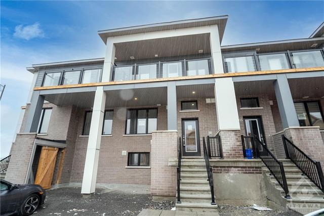 103 Beebalm Cres, Townhouse with 3 bedrooms, 4 bathrooms and 1 parking in Ottawa ON | Image 1