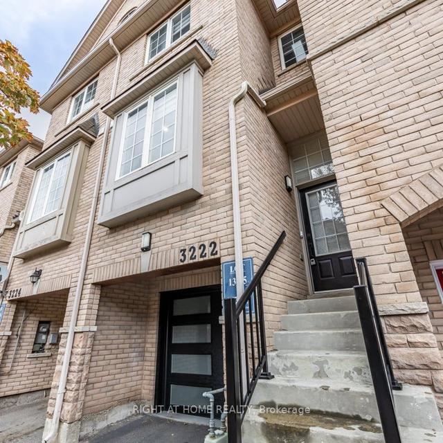 3222 Redpath Circ, House attached with 3 bedrooms, 3 bathrooms and 2 parking in Mississauga ON | Image 12