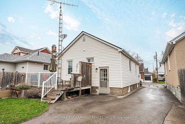 47 Chelsea St, House detached with 2 bedrooms, 2 bathrooms and 5 parking in St. Catharines ON | Image 15