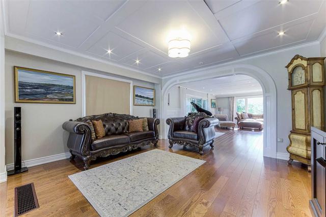 10 Fitzpatrick Dr, House detached with 6 bedrooms, 5 bathrooms and 12 parking in Brampton ON | Image 38