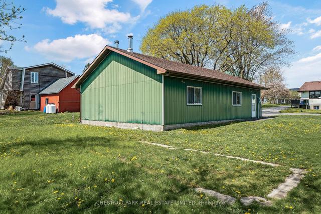 425 Bloomfield Main St, House detached with 2 bedrooms, 1 bathrooms and 10 parking in Prince Edward County ON | Image 22