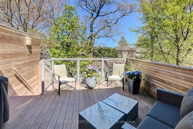 19 Kennedy Ave, House detached with 3 bedrooms, 4 bathrooms and 1 parking in Toronto ON | Image 25