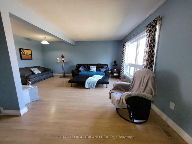 29 - 536 Third St, Townhouse with 4 bedrooms, 2 bathrooms and 2 parking in London ON | Image 2