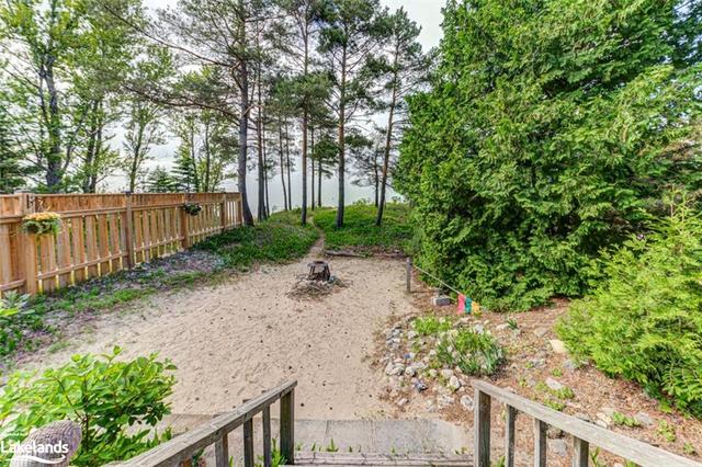 1666 Shore Lane, House detached with 3 bedrooms, 1 bathrooms and 5 parking in Wasaga Beach ON | Image 16