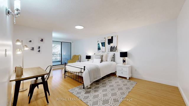 54 - 15 Pebble Bywy, Condo with 3 bedrooms, 1 bathrooms and 1 parking in Toronto ON | Image 9