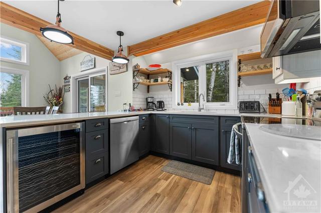 4634 Matawatchan Rd, House detached with 4 bedrooms, 3 bathrooms and 5 parking in Greater Madawaska ON | Image 3