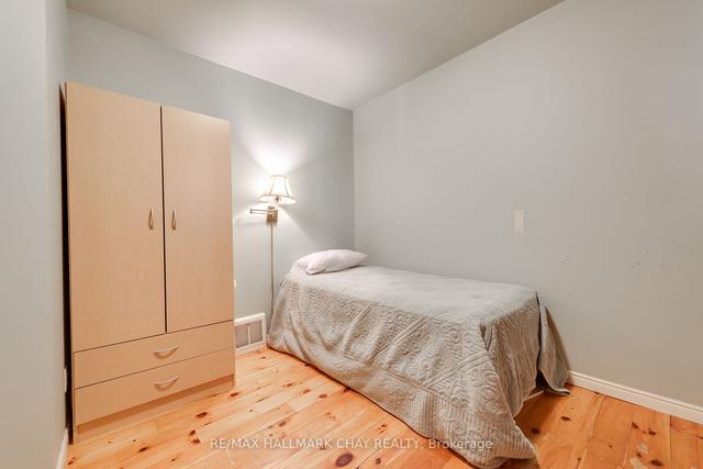 377 Forest Ave S, House detached with 3 bedrooms, 1 bathrooms and 4 parking in Orillia ON | Image 14