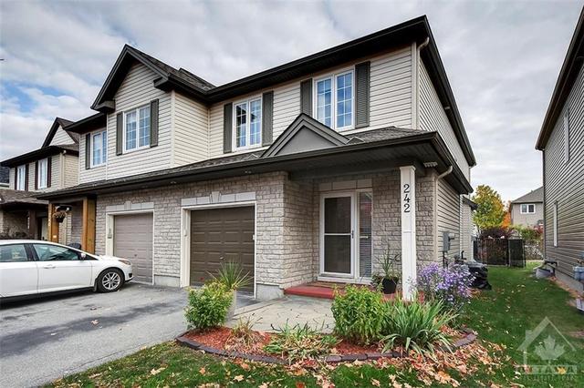 242 Horseshoe Crescent, Home with 3 bedrooms, 3 bathrooms and 2 parking in Ottawa ON | Image 2