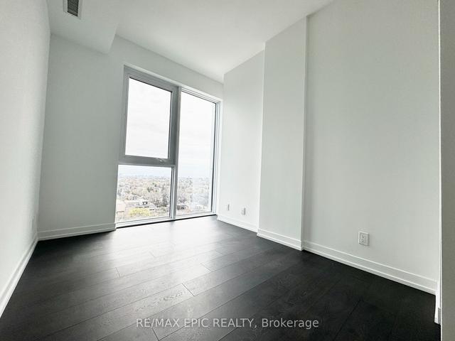 ph21 - 2020 Bathurst St, Condo with 3 bedrooms, 2 bathrooms and 0 parking in Toronto ON | Image 24