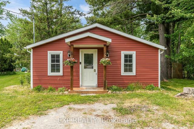 235 Monck Rd, House detached with 3 bedrooms, 1 bathrooms and 10 parking in Kawartha Lakes ON | Image 34