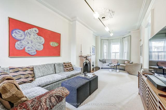 301 Sumach St, House attached with 3 bedrooms, 2 bathrooms and 1 parking in Toronto ON | Image 16