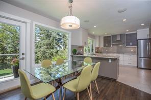 415 Wildwood Dr Sw, House detached with 5 bedrooms, 3 bathrooms and 3 parking in Calgary AB | Image 10
