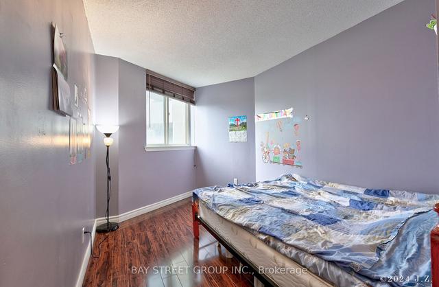 408 - 30 Thunder Grove, Condo with 2 bedrooms, 2 bathrooms and 2 parking in Toronto ON | Image 5