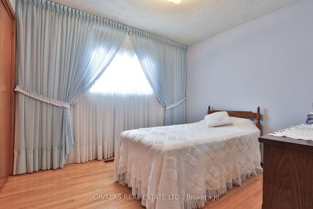 76 Knockbolt Cres, House detached with 4 bedrooms, 4 bathrooms and 4 parking in Toronto ON | Image 13