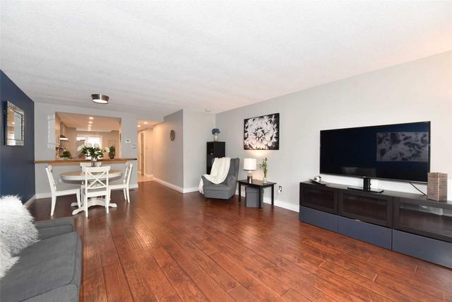 11 - 115 Main St S, Townhouse with 2 bedrooms, 2 bathrooms and 1 parking in Newmarket ON | Image 9