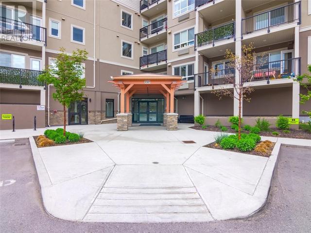 202 - 2301 Carrington Rd, Condo with 1 bedrooms, 1 bathrooms and 1 parking in West Kelowna BC | Image 34