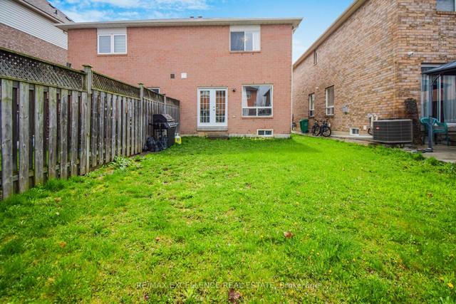 26 Baha Cres, House semidetached with 3 bedrooms, 2 bathrooms and 3 parking in Brampton ON | Image 33