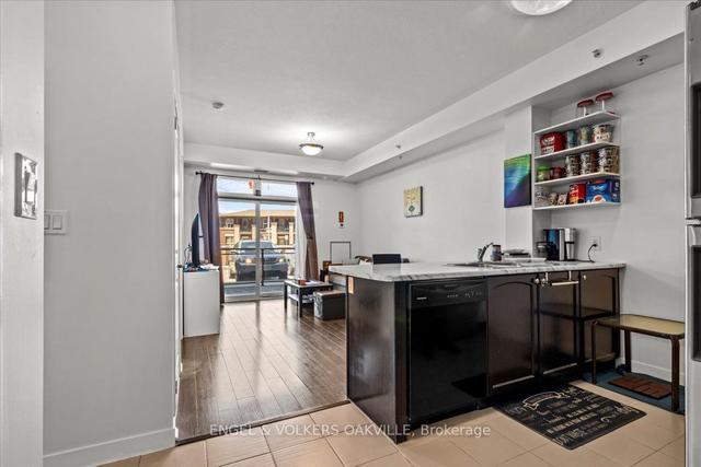 135 - 5010 Corporate Dr, Condo with 1 bedrooms, 1 bathrooms and 1 parking in Burlington ON | Image 9