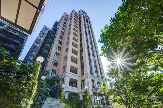 505 - 245 Kent St, Condo with 2 bedrooms, 2 bathrooms and 1 parking in Ottawa ON | Image 1