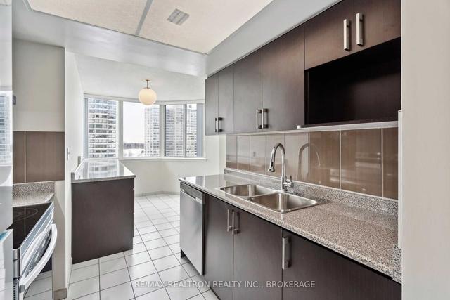 809 - 80 Alton Towers Circ, Condo with 2 bedrooms, 2 bathrooms and 1 parking in Toronto ON | Image 5