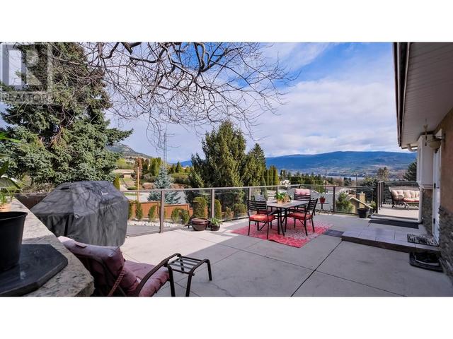 404 West Bench Dr, House detached with 4 bedrooms, 3 bathrooms and 7 parking in Okanagan Similkameen F BC | Image 58