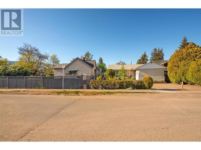 540 Patterson Ave, House detached with 2 bedrooms, 1 bathrooms and 4 parking in Kelowna BC | Image 26