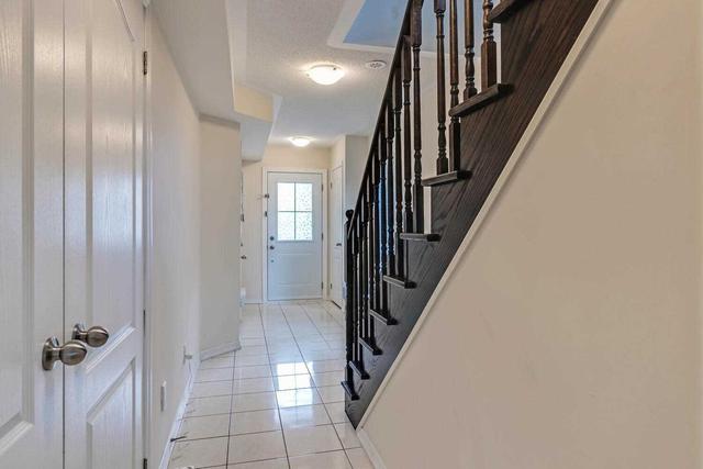 58 Soccavo Cres, Townhouse with 3 bedrooms, 3 bathrooms and 2 parking in Brampton ON | Image 33