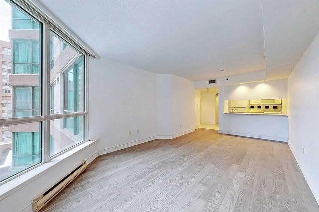 706 - 38 Elm St, Condo with 1 bedrooms, 1 bathrooms and 1 parking in Toronto ON | Image 6