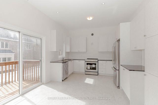 3936 Leonardo St, House detached with 4 bedrooms, 4 bathrooms and 4 parking in Burlington ON | Image 5