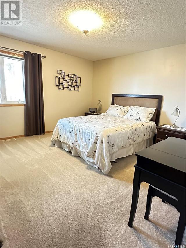 304 - 11 Coteau Ave W, Condo with 1 bedrooms, 2 bathrooms and null parking in Weyburn SK | Image 17