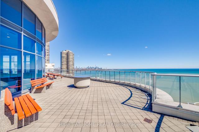 LPH11 - 2083 Lake Shore Blvd W, Condo with 2 bedrooms, 2 bathrooms and 1 parking in Toronto ON | Image 17
