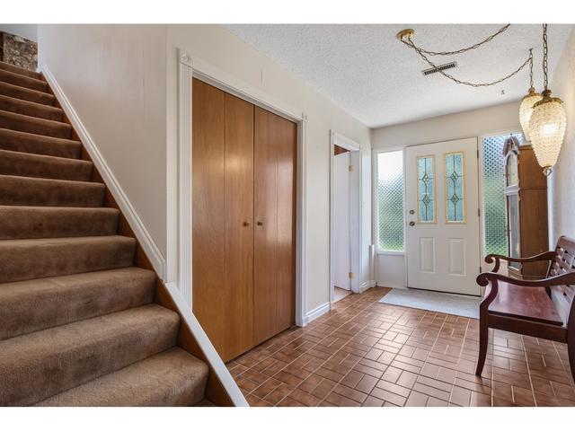 19557 82 A Avenue, House other with 3 bedrooms, 2 bathrooms and 20 parking in Surrey BC | Image 9