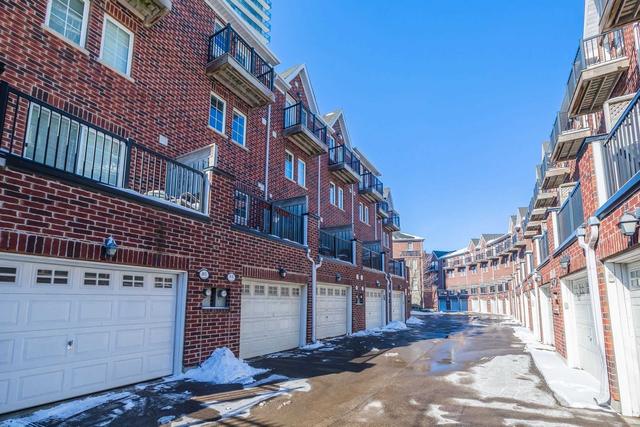 th16 - 8 Windermere Ave, Townhouse with 3 bedrooms, 3 bathrooms and 2 parking in Toronto ON | Image 29