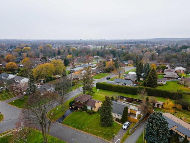 1045 Beaufort Ave, House detached with 3 bedrooms, 2 bathrooms and 5 parking in Oshawa ON | Image 30