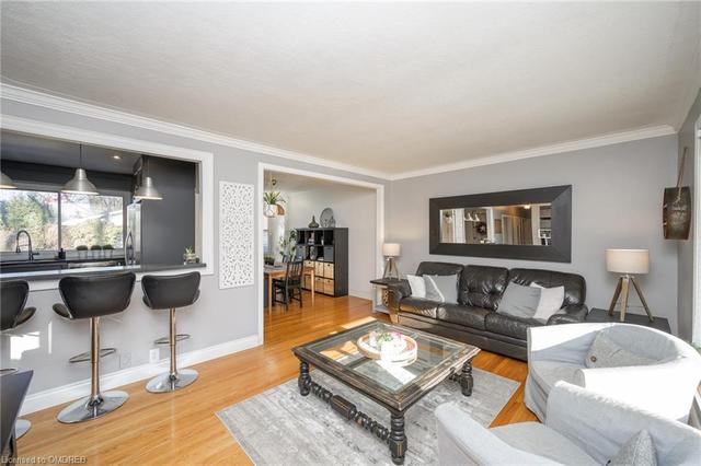 651 Inverness Avenue, House detached with 2 bedrooms, 2 bathrooms and 5 parking in Burlington ON | Image 44
