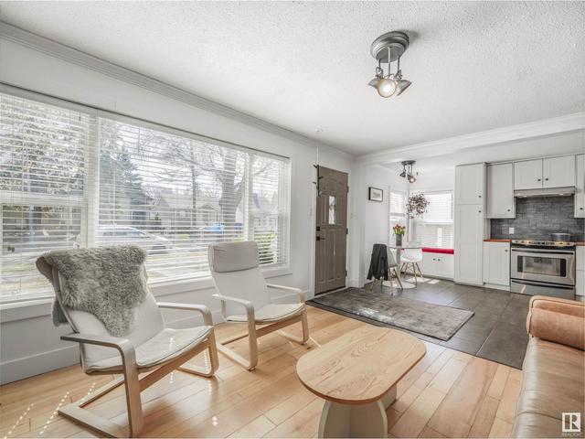 9628 78 Ave Nw, House detached with 2 bedrooms, 1 bathrooms and 2 parking in Edmonton AB | Image 4